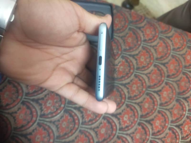Xiaomi Redmi Note 15 7