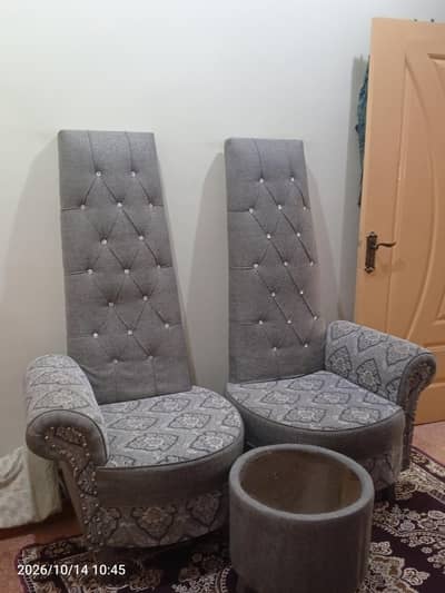 2 ELEGENT BEDROOM CHAIRS