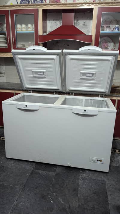 Dawlance 2 door freezer