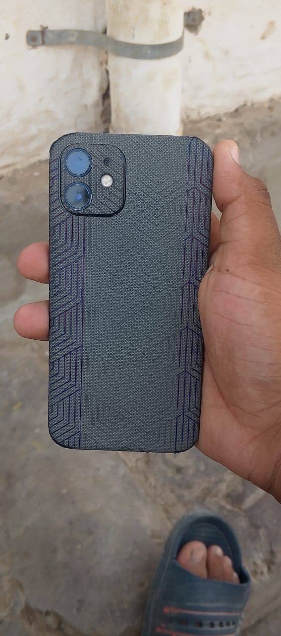 Apple iPhone 12 1