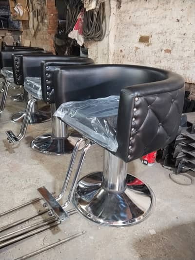 Saloon chair/cutting Chair/hydraulic chair/parlour chair/ barber chai