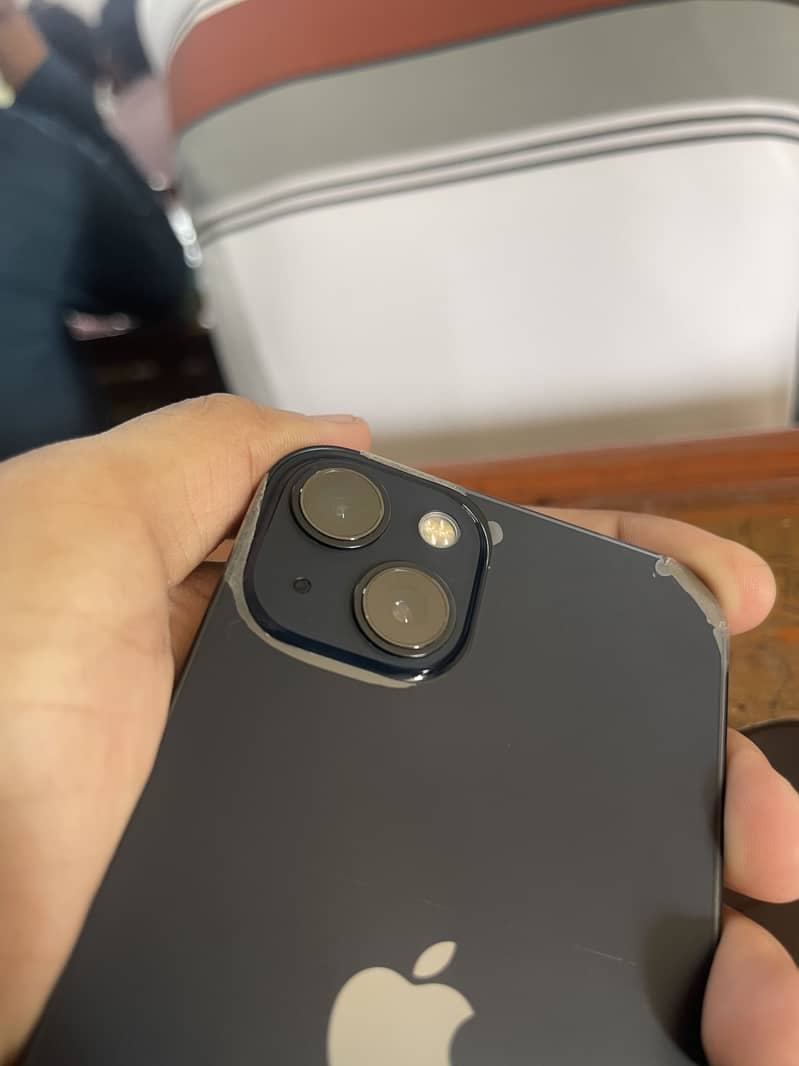 Apple iPhone 13 0