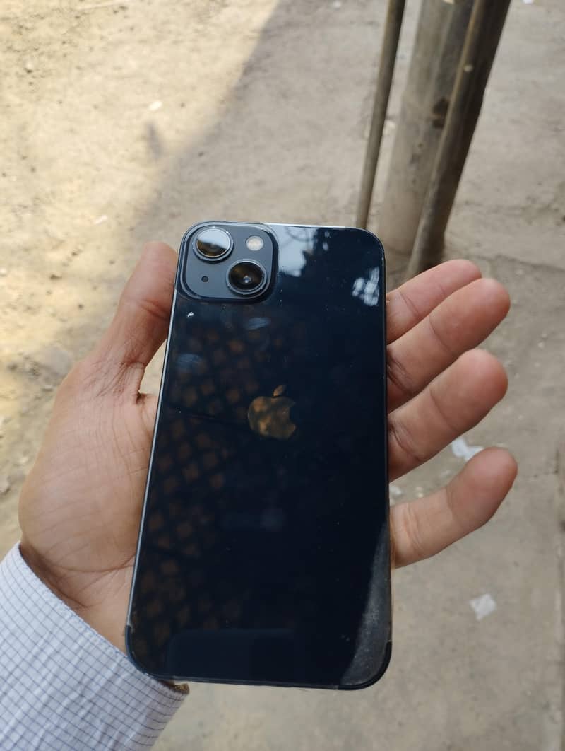 Apple iPhone 13 1