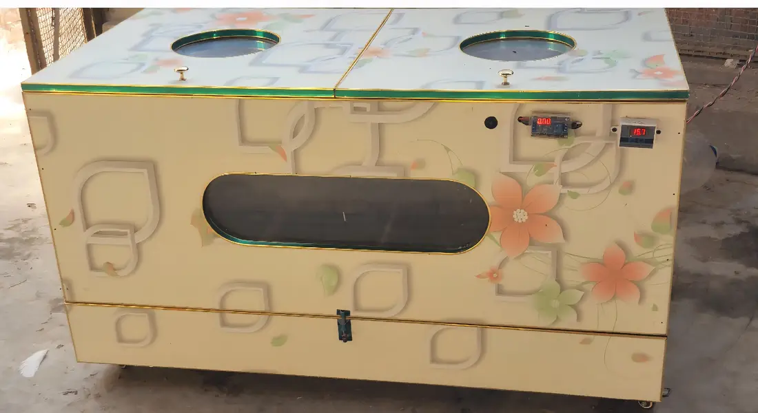 Chicken Egg Incubator and Brooder – Excellent Condition — photo 2