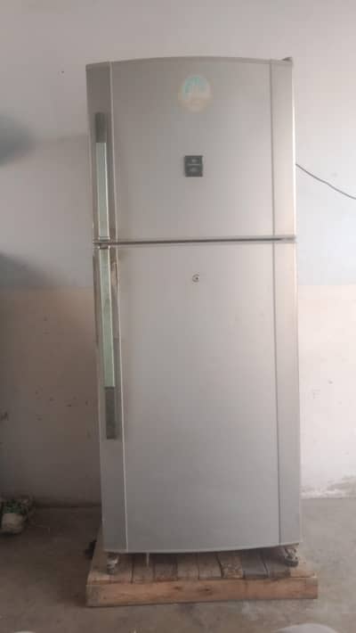 dawlance full size fridge for sale