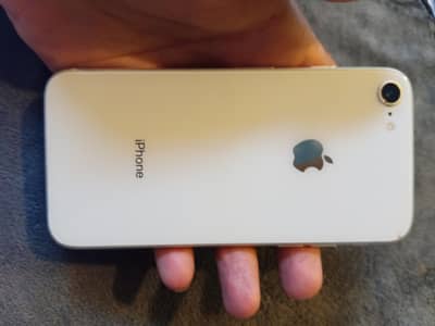 Apple iPhone 8