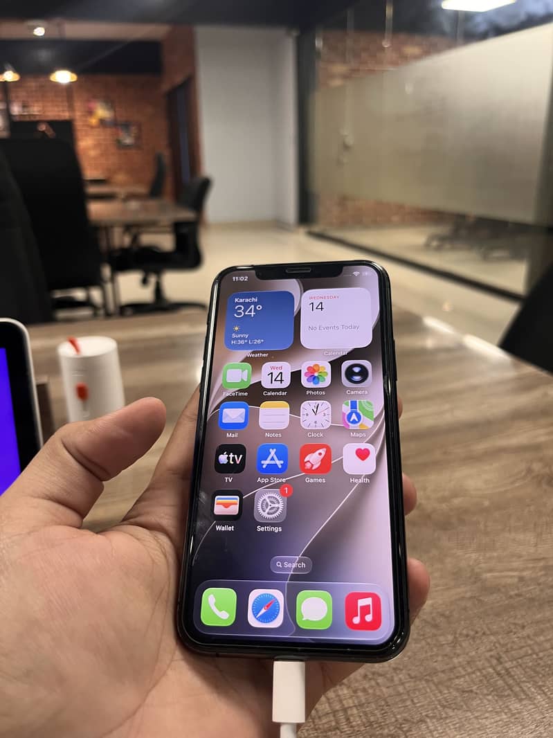 Apple iPhone 11 Pro 8