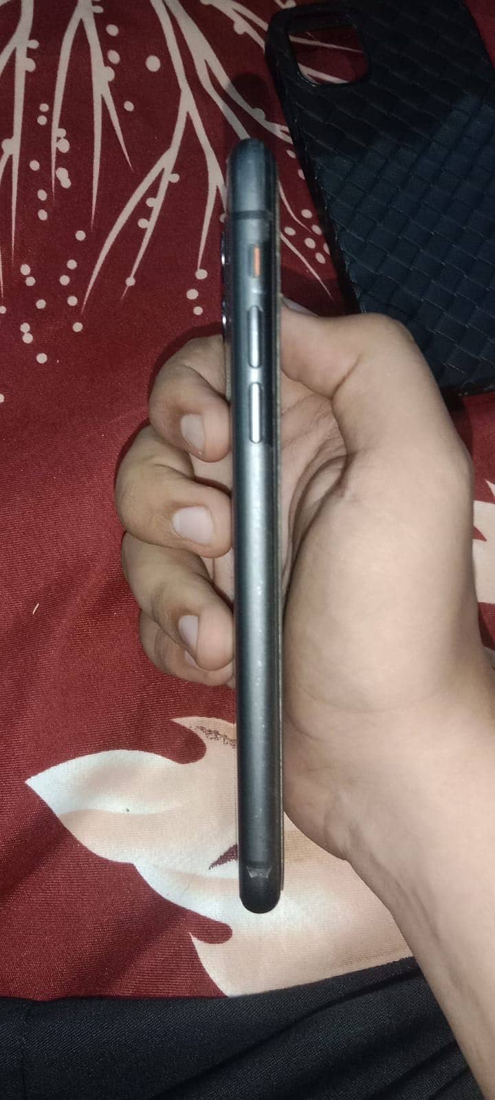 Apple iPhone 11 3
