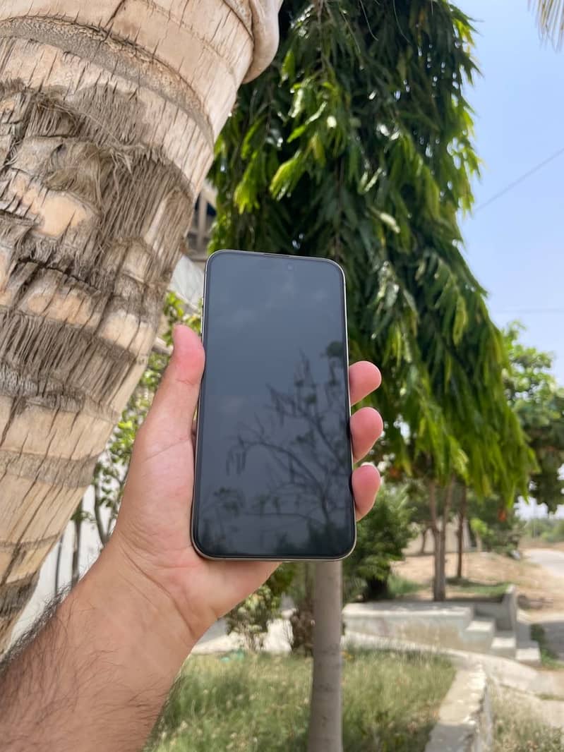 Apple iPhone 15 Pro Max JV 2