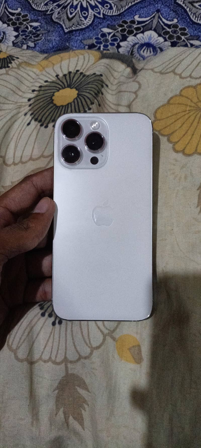 Apple iPhone 14 Pro Max 0