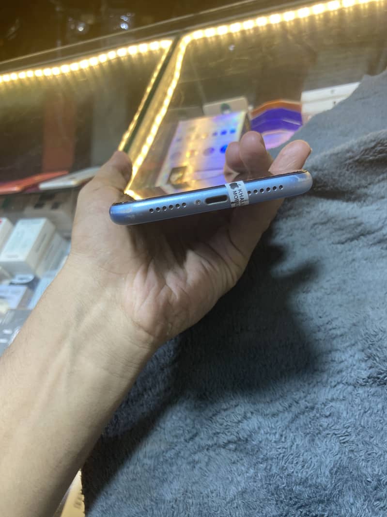 Apple iPhone XR 2