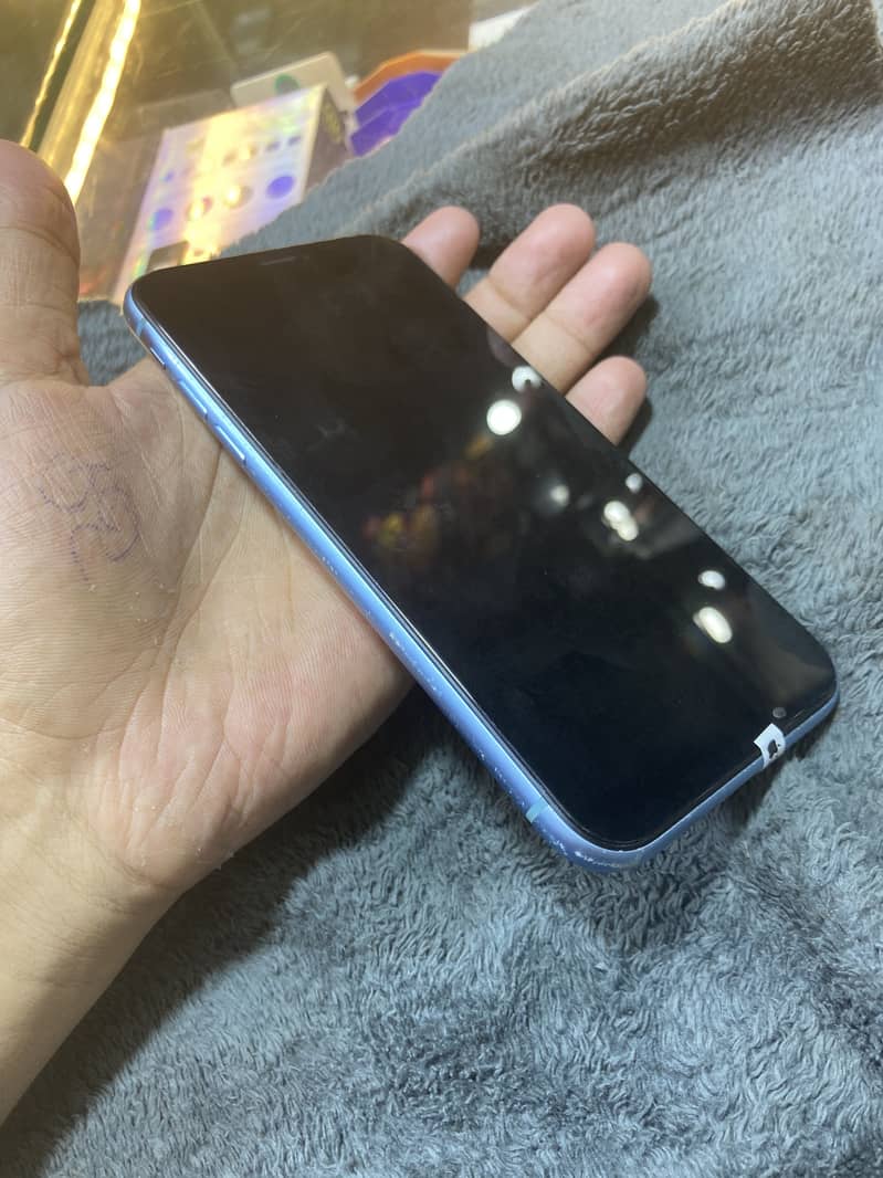 Apple iPhone XR 3