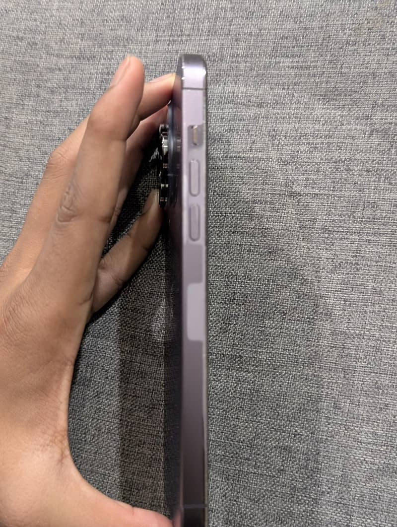 Apple iPhone 14 Pro Max 2
