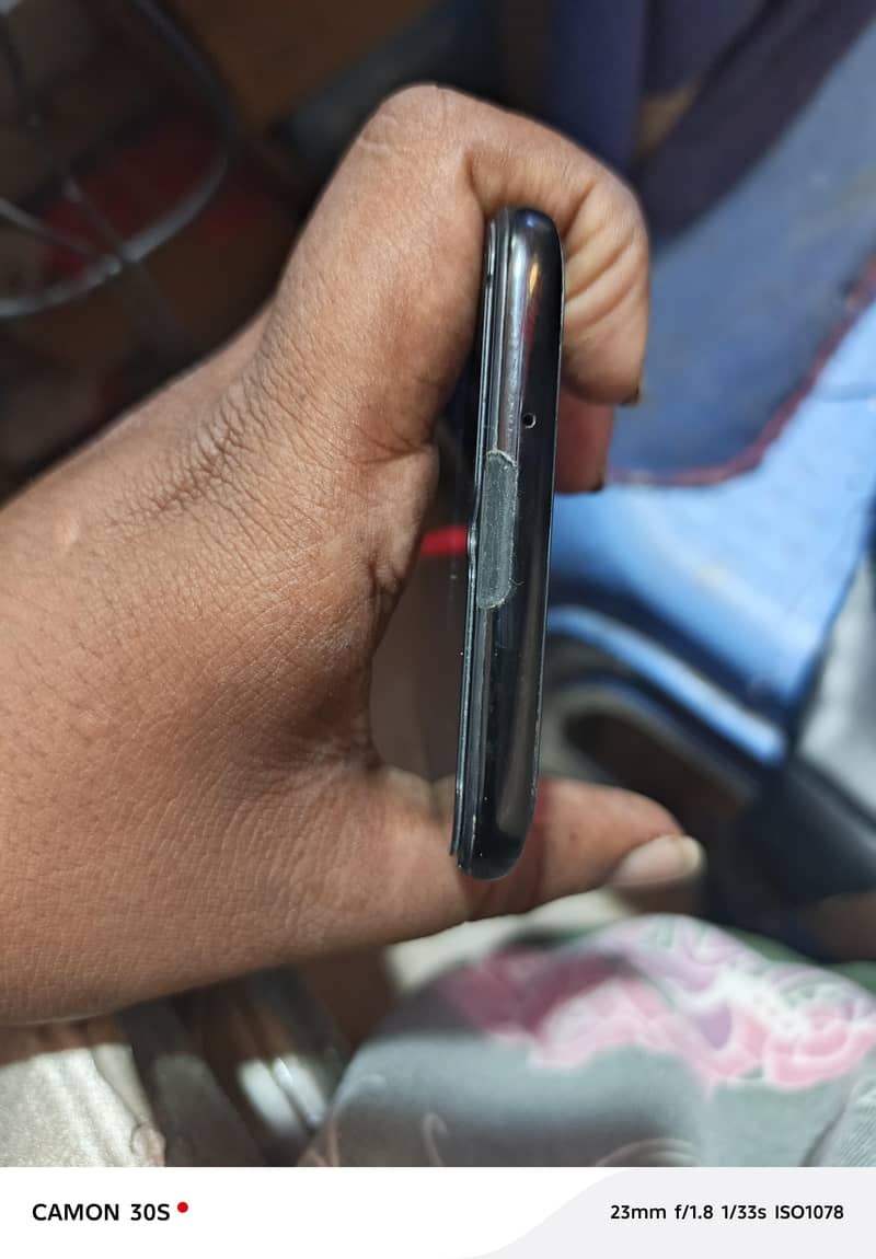 One Plus 6T 5