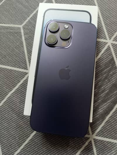 Apple iPhone 14 Pro Max with box and original lead