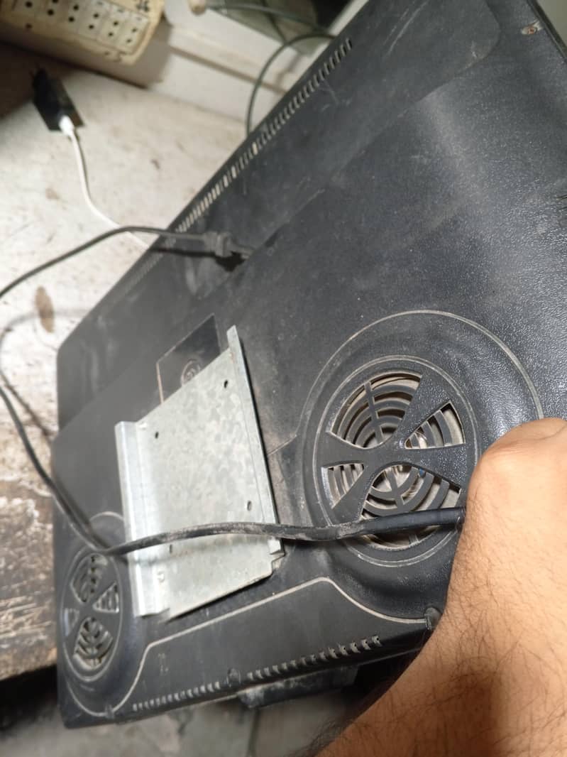 LCD TV 1
