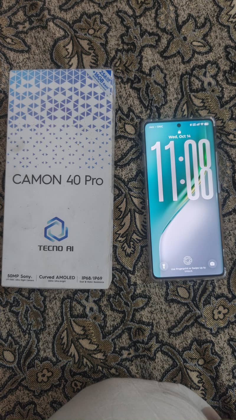 Tecno CAMON 40 Pro 0
