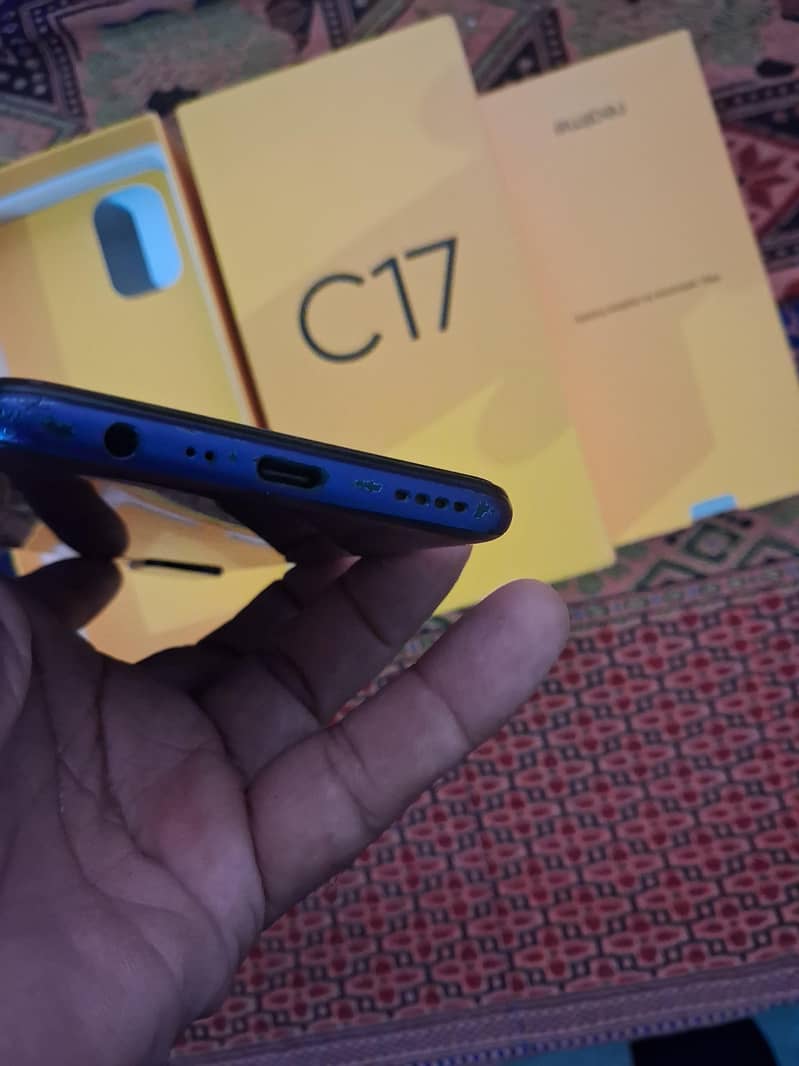 Realme C17 3
