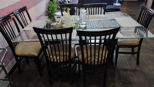 dinning table with chairs