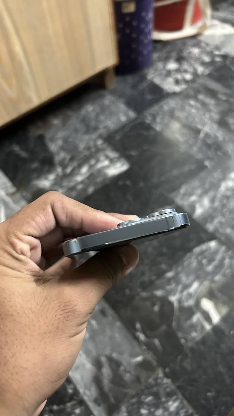 Iphone 13 pro 4