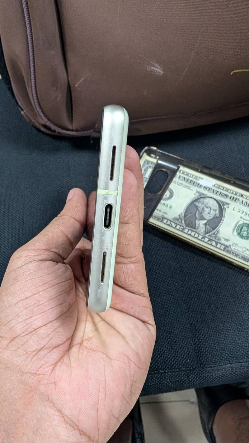 Google Pixel 7 3