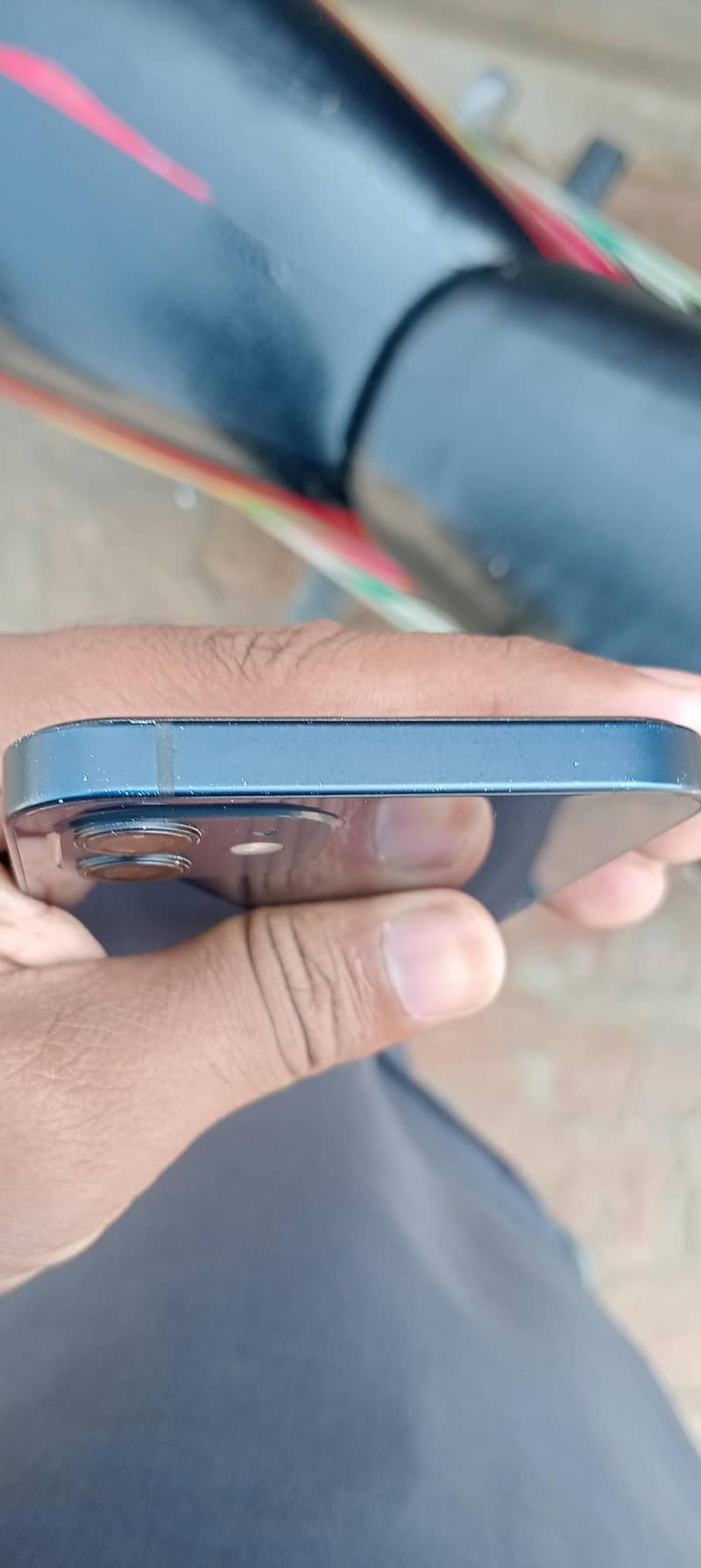 Apple iPhone 12 3