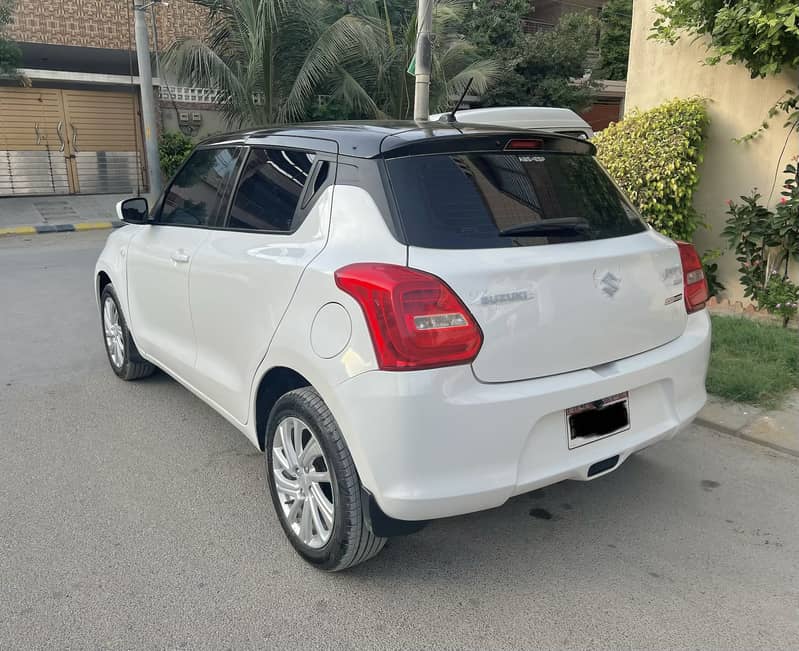 Suzuki Swift GL limited Edition 2022/23 - Cars - 1120069161