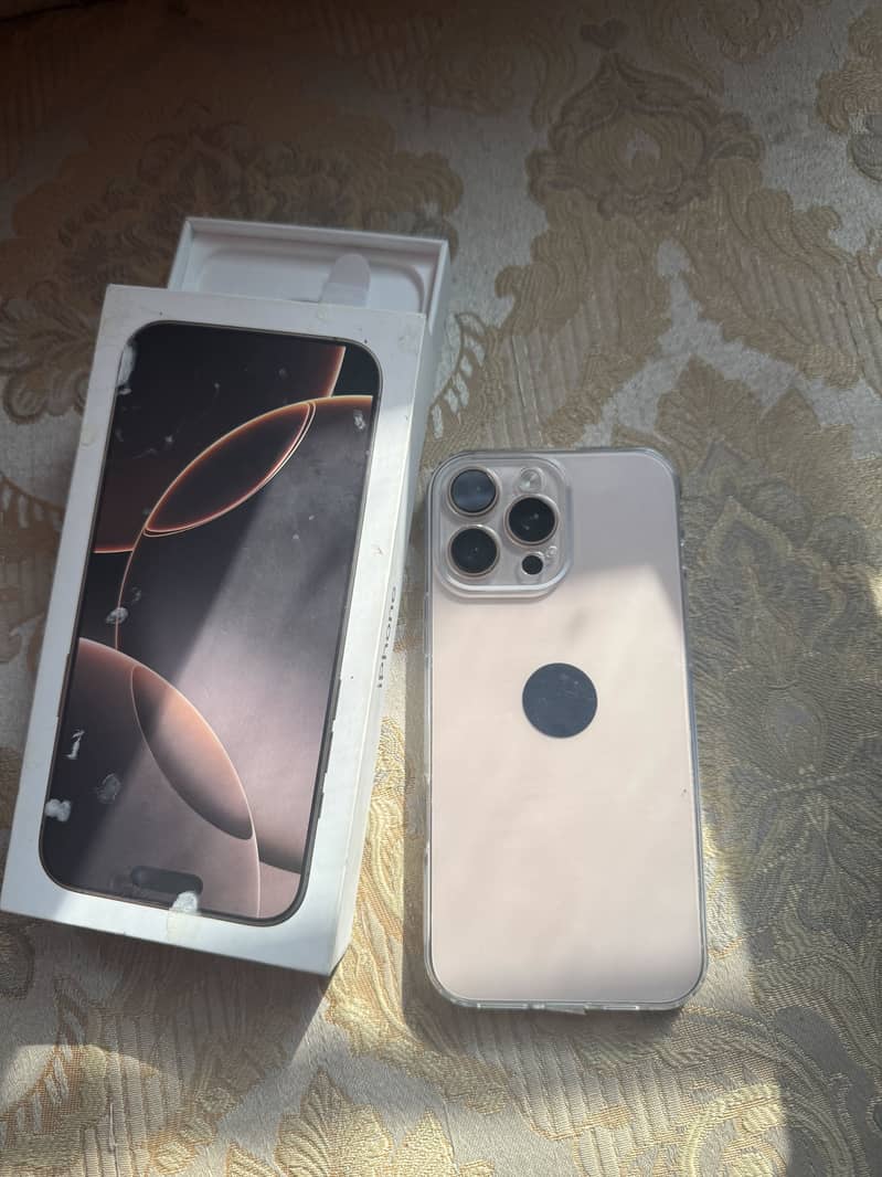 Apple iPhone 16 Pro Max 2