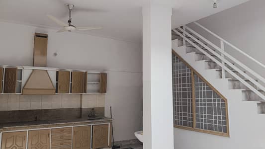 4 marla separate upper portion available for rent at Gulfishan Colony
