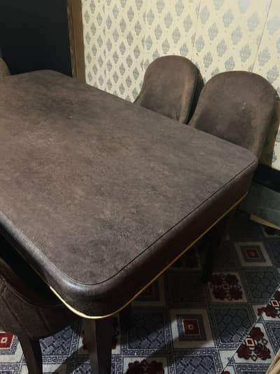 Dining table with 6 chairs