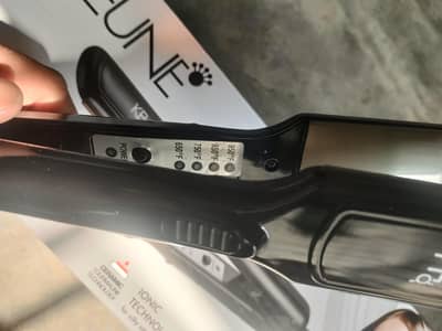 Hair Straightener