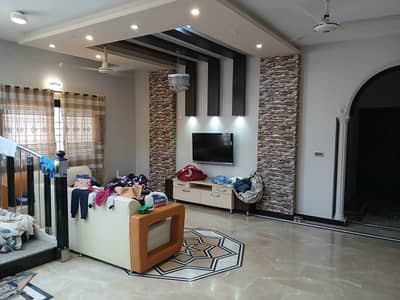 BUNGALOW FOR RENT* Location: Clifton Block 5 Near: Barbeque Tonight Hotel