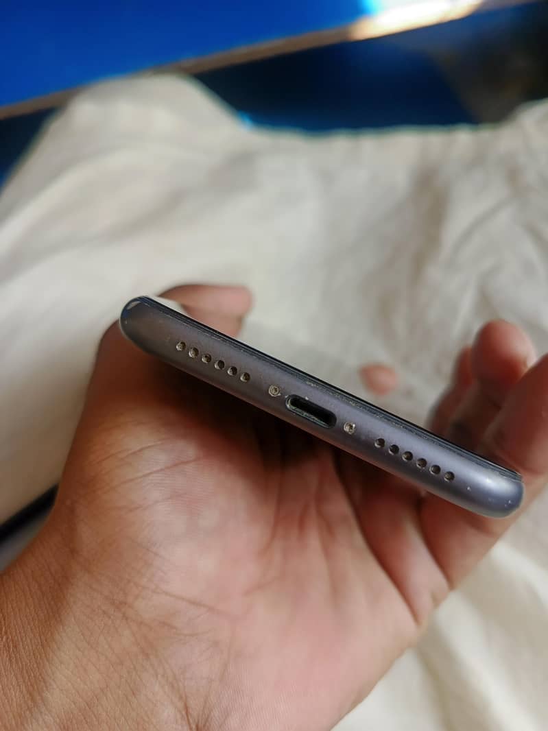Apple iPhone 11 2