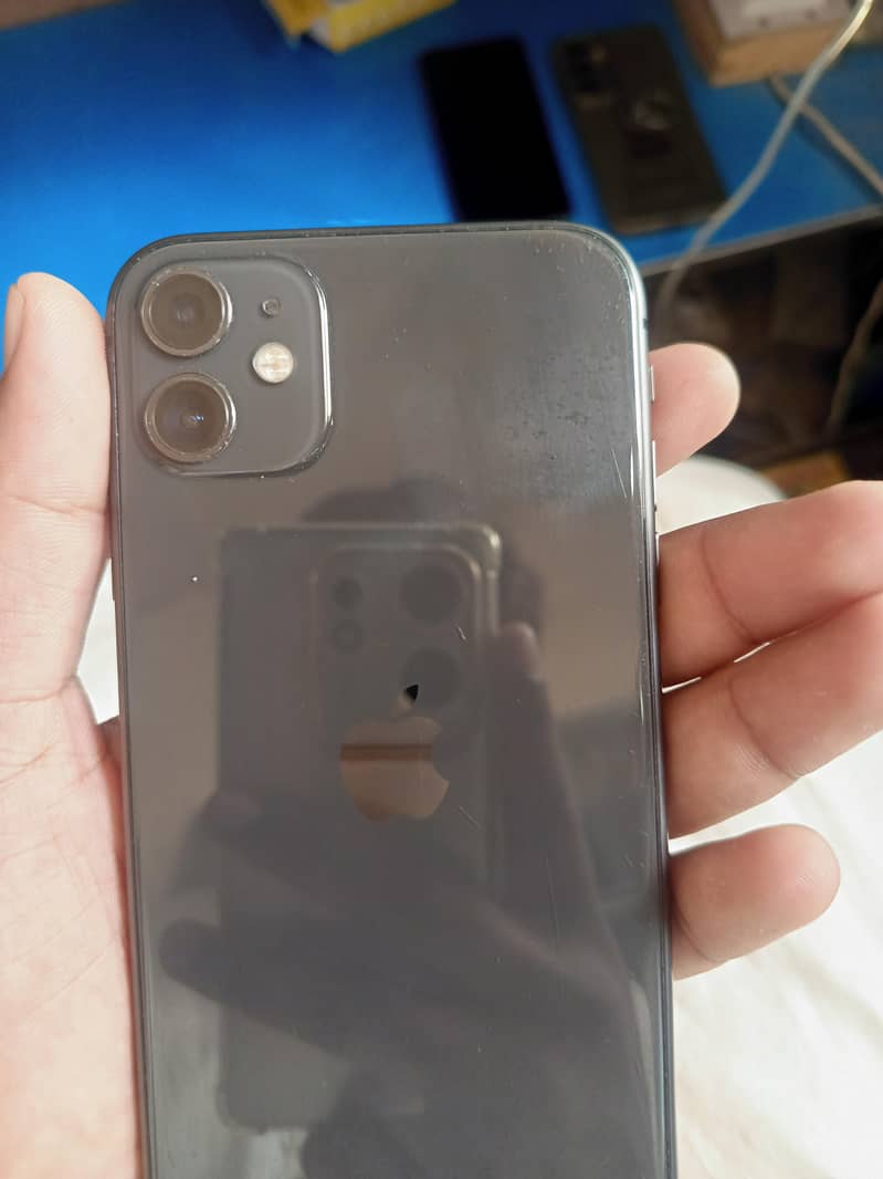 Apple iPhone 11 7