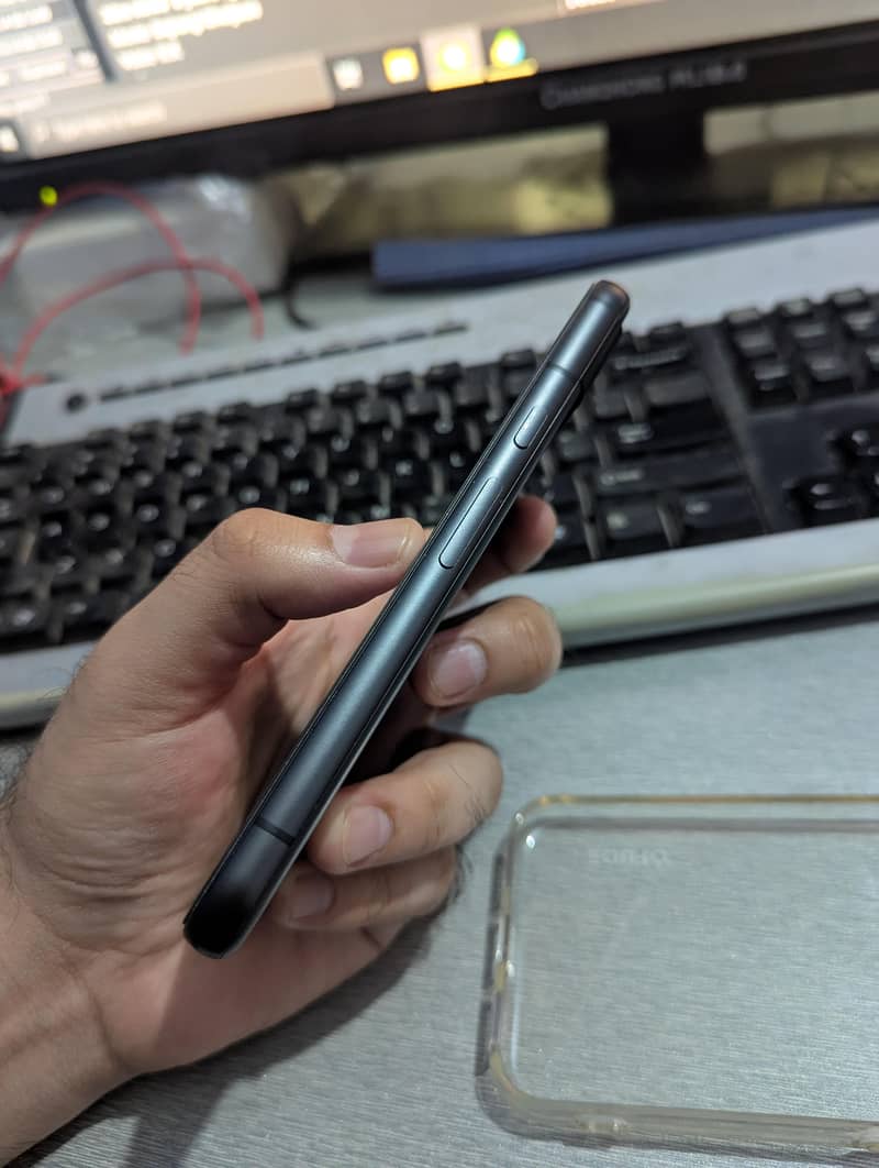 Google Pixel 8a 5