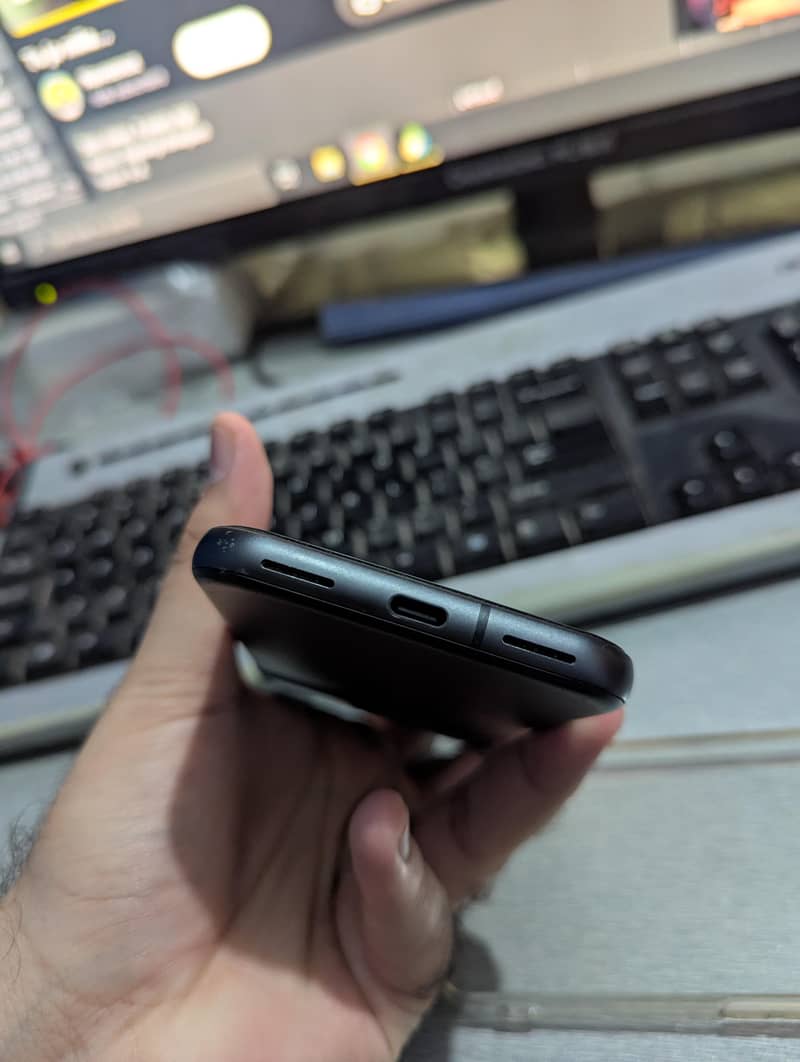 Google Pixel 8a 6