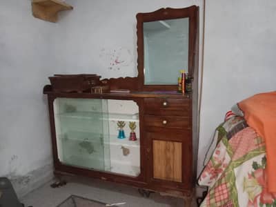 wooden showcase with mirror + wooden quran box urgent sale