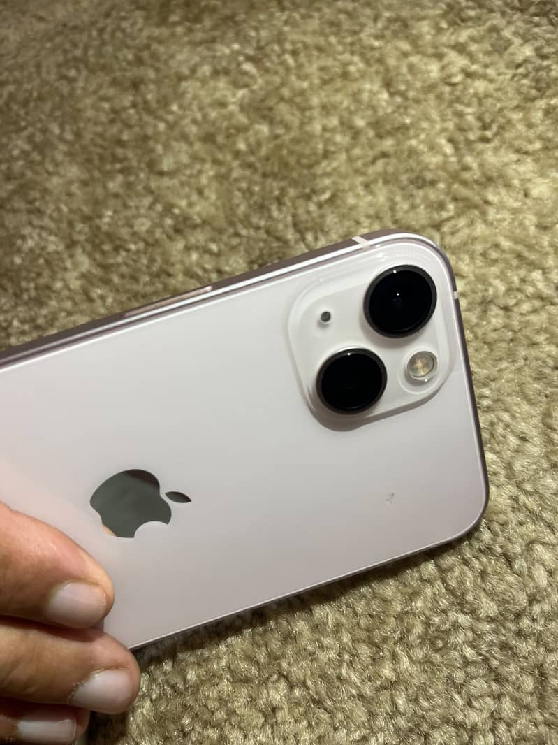 Apple iPhone 13 1