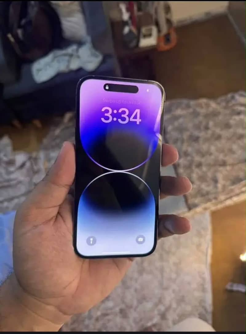 Apple iPhone 14 Pro Max 0
