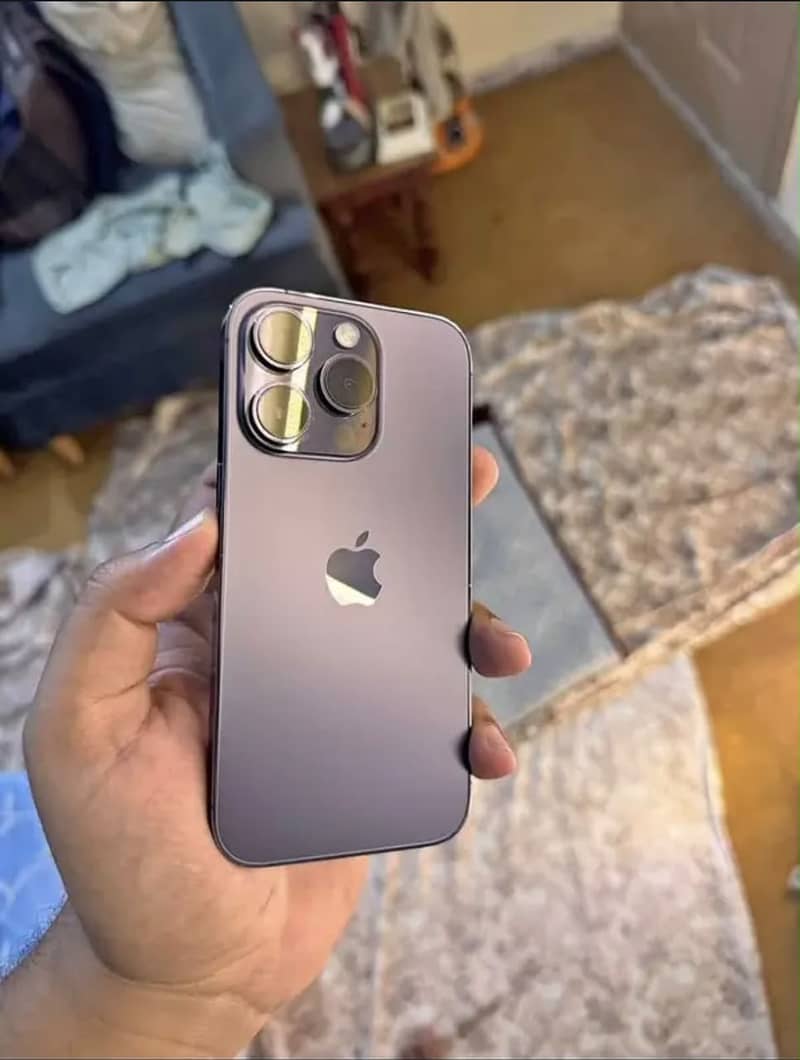 Apple iPhone 14 Pro Max 1