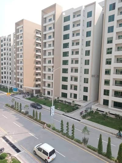 13 MARLA 4 BEDROOM BRAND NEW APARTMENT AVAILABLE FOR RENT