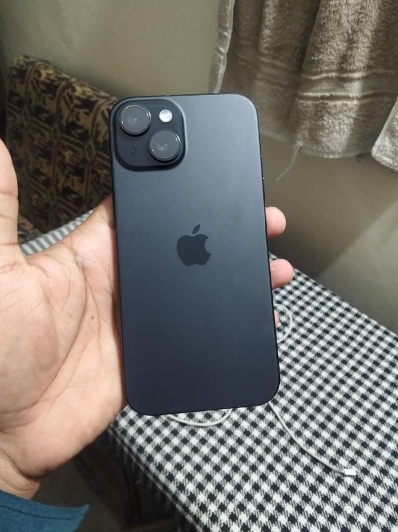 Apple iPhone 15 5