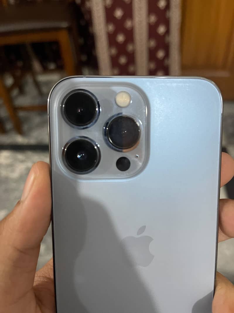 Apple iPhone 13 Pro 6