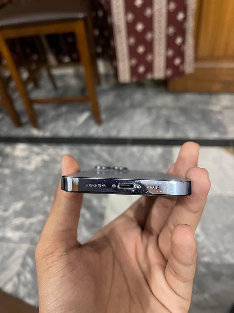 Apple iPhone 13 Pro 9