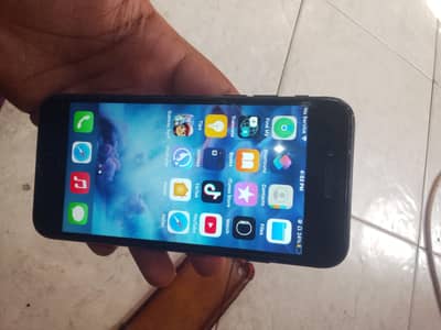 Apple iPhone 7
