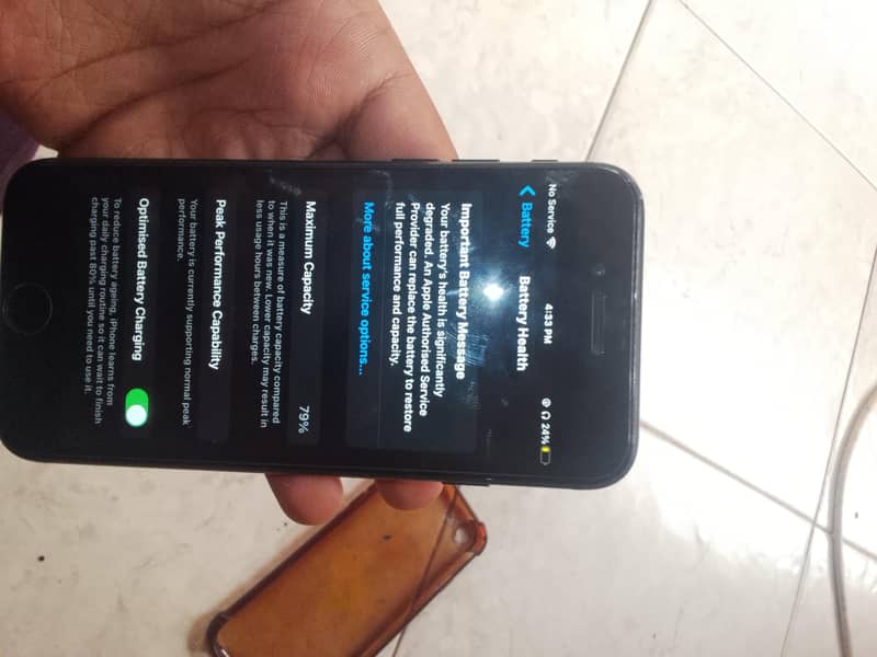 Apple iPhone 7 3