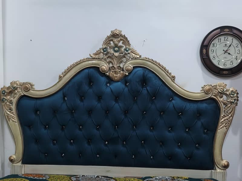 bed side table dressing 2