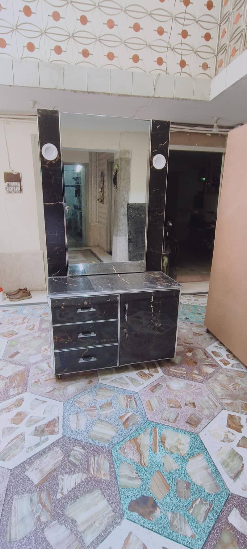 Dressing Table In New Condition 2