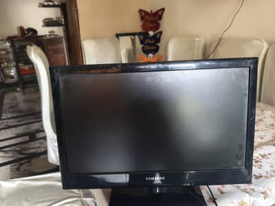 32 Inch LED TV HDMI USB | PC Monitor | Remote & Stand