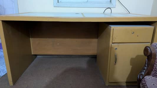 Oak wood Professional office table